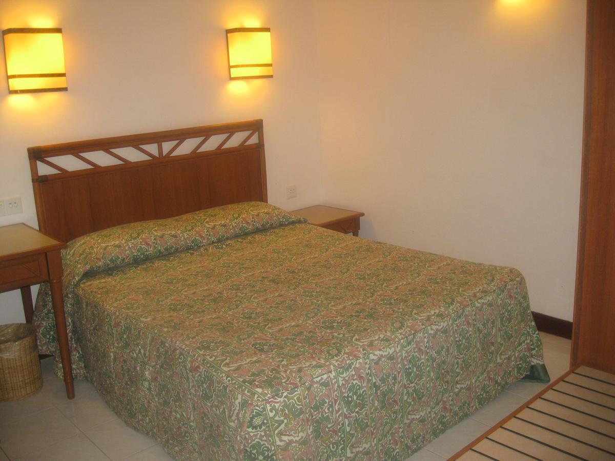 Selesa Tioman -Home Stay Apartments Kampung Genting Экстерьер фото